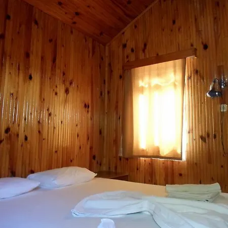 Oran Pansiyon Agac Evler *